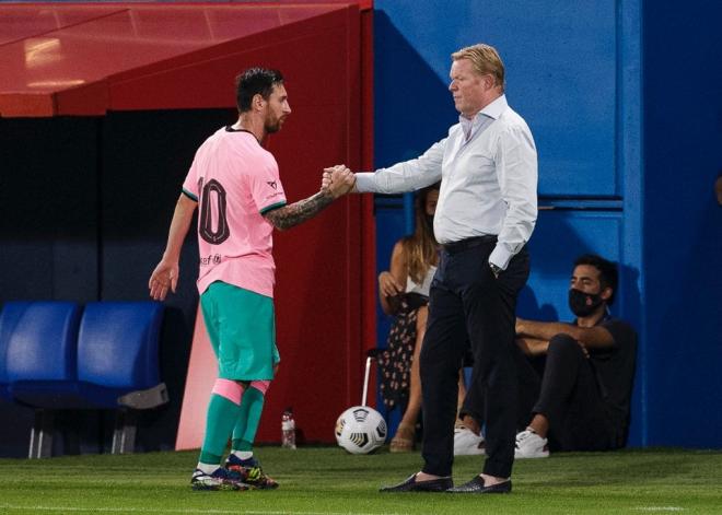 Messi y Koeman se saludan en el Johan Cruyff (Foto: FC Barcelona).