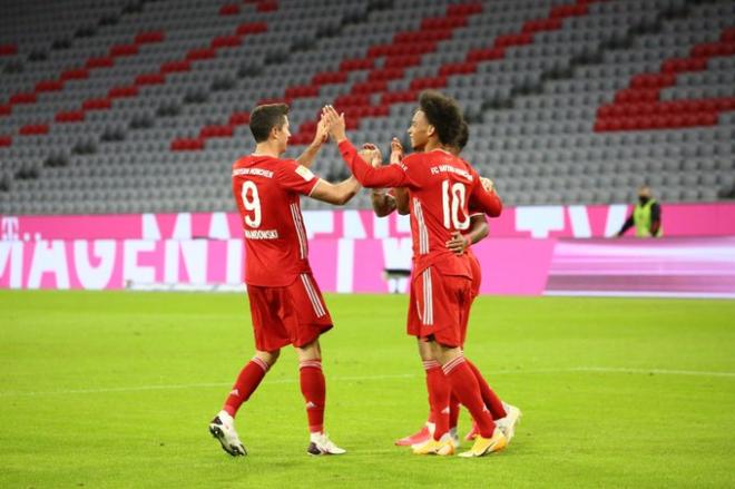 El Bayern celebra uno de sus goles al Schalke 04.