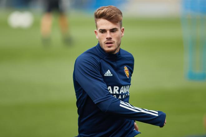 Chavarría en un entrenamiento del Real Zaragoza (Foto: Daniel Marzo).