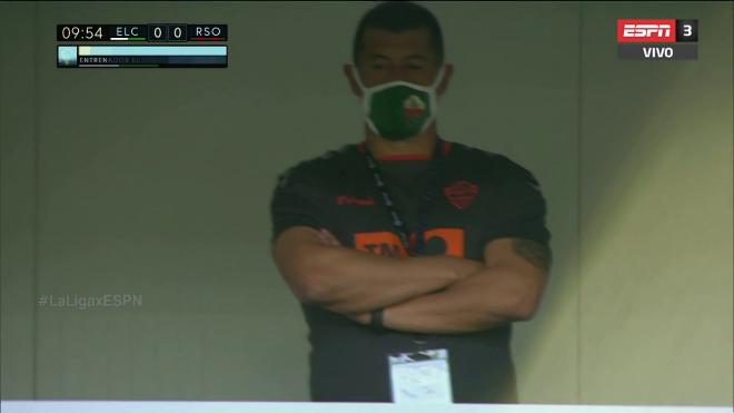 Jorge Almirón vio el partido en la grada.