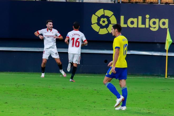 Munir celebra su gol en el último Cádiz - Sevilla (Foto: Cristo García).