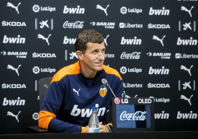 Javi Gracia en sala de prensa (Foto: Valencia CF)