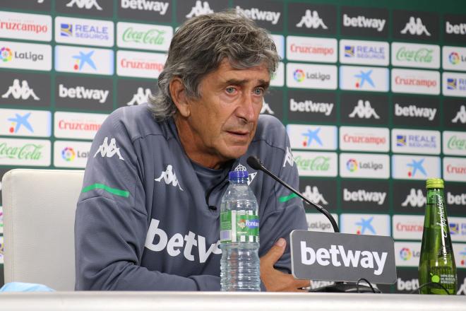Manuel Pellegrini, entrenador del Betis (foto: Kiko Hurtado).