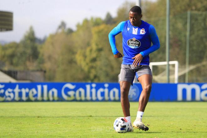 Mujaid Sadick, defensa del Deportivo (Foto:RCD)