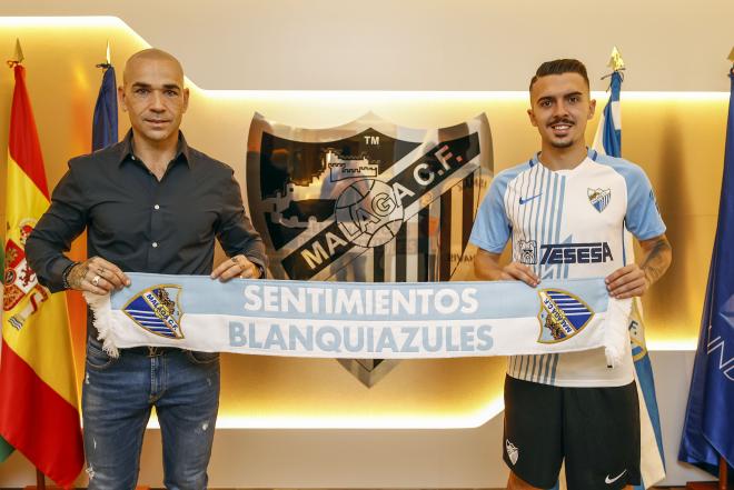 Manolo, junto a Joaquín Muñoz este miércoles en La Rosaleda (Foto: Málaga CF).