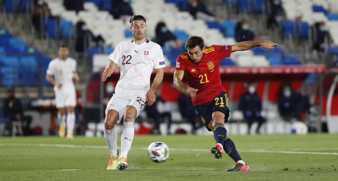Momento del gol de Mikel Oyarzabal en el partido de la selección española ante Suiza (Foto: RFEF).