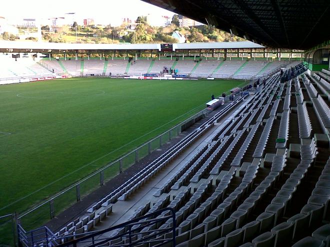 Estadio Municipal A Malata, la casa del Racing de Ferrol 