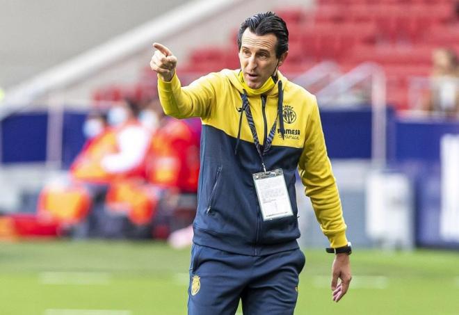 Unai Emery da indicaciones en un partido del Villarreal (Foto: LaLiga).