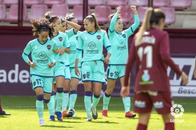 El Levante Femenino celebra un gol