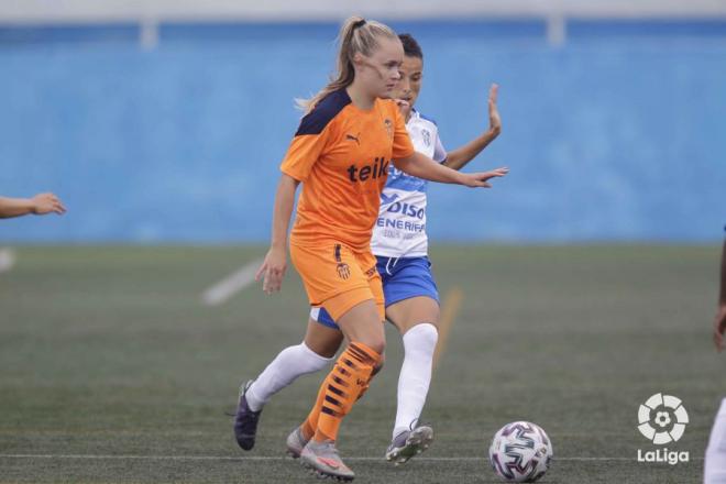 El Valencia Femenino cae por la mínima en Tenerife (2-1)