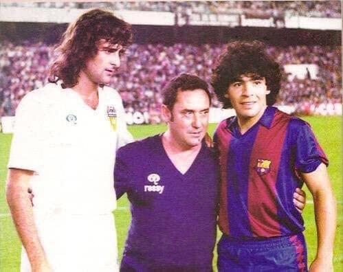 Españeta con Kempes y Maradona, dos de los mejores futbolistas que han pasado por Mestalla (Foto: Valencia CF)