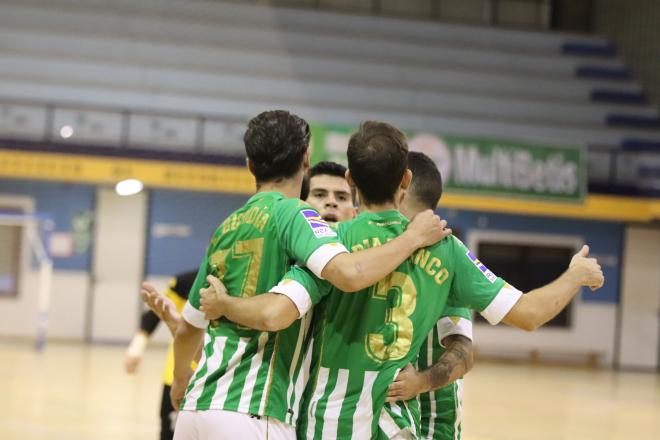 Los jugadores del Betis Futsal celebran un gol (foto: Betis Futsal).