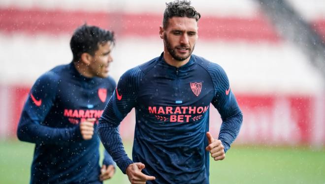 Sergi Gómez, en el entrenamiento de este jueves (Foto: Sevilla FC).