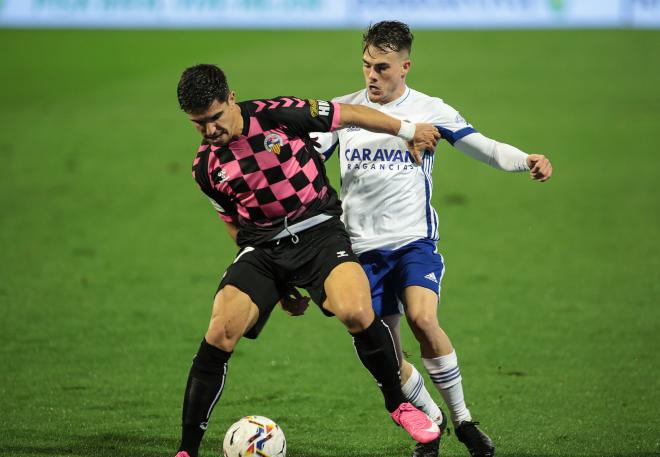 Chavarría en el partido ante el Sabadell (Foto: Daniel Marzo).