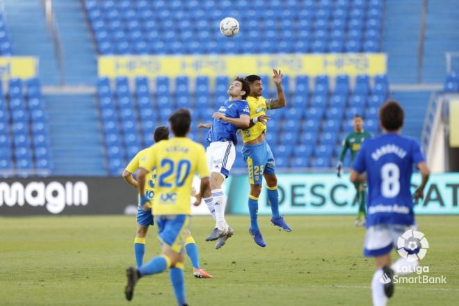 Blanco Leschuk, durante el Las Palmas-Real Oviedo (Foto: LaLiga).