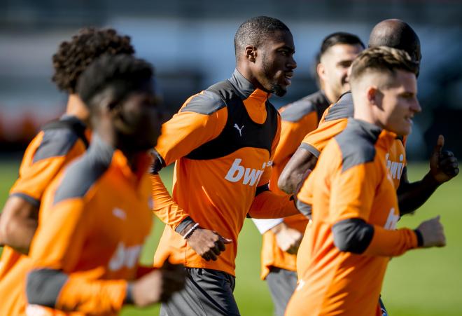 Kondogbia vuelve al grupo (Foto: Valencia CF)