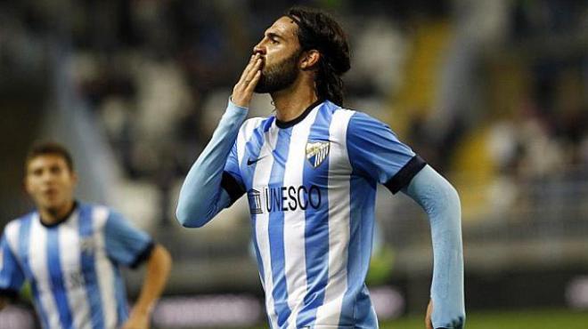 Sergio Sánchez, celebrando un gol con el Málaga (Foto: EFE).