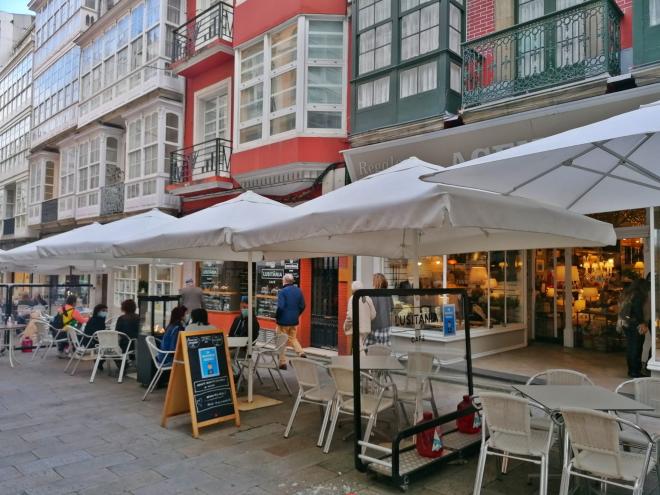 Terrazas en la Calle Real de Ferrol en A Coruña (Foto:ElDesmarque)