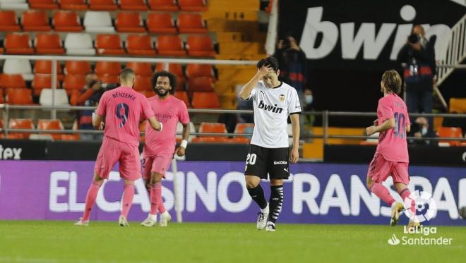 Kang In se lamenta tras el gol inicial del Madrid. (Foto: LaLiga)