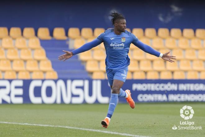 Sekou Gassama celebra un gol con el Fuenlabrada (Foto: LaLiga).