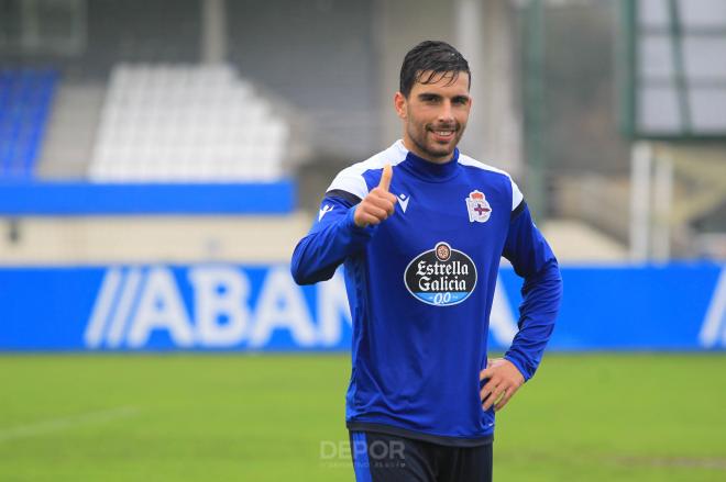 Eneko Bóveda, lateral derecho del Deportivo (Foto: RCD)