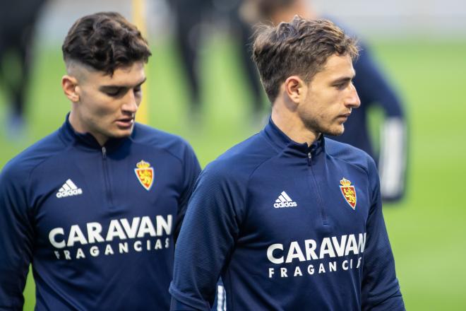 Ángel López junto a Sola en el entrenamiento del Real Zaragoza en La Romareda (Foto: Dani Marzo).