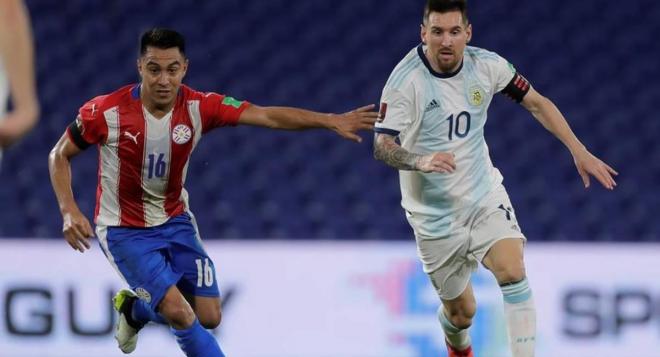 Leo Messi, en el partido entre Argentina y Paraguay.