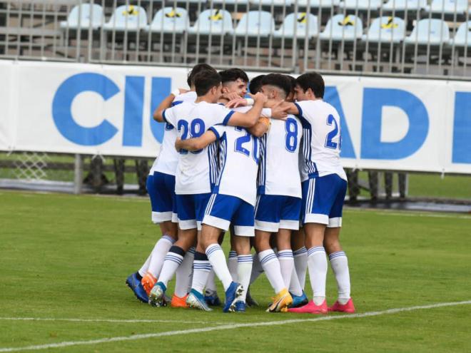 El filial celebrando un gol contra el Fraga (Foto: Real Zaragoza)