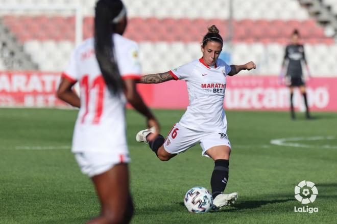 Nagore Calderón, en el Sevilla Femenino-Valencia de la Primera Iberdrola (Foto: LaLiga).