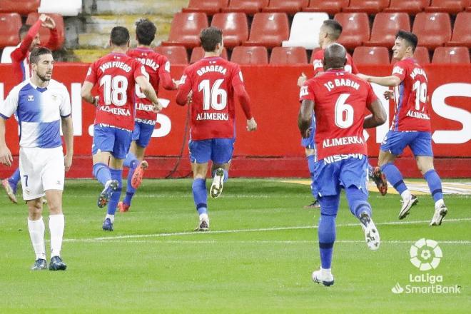 El Sporting celebra un gol en Liga (Foto: LaLiga).