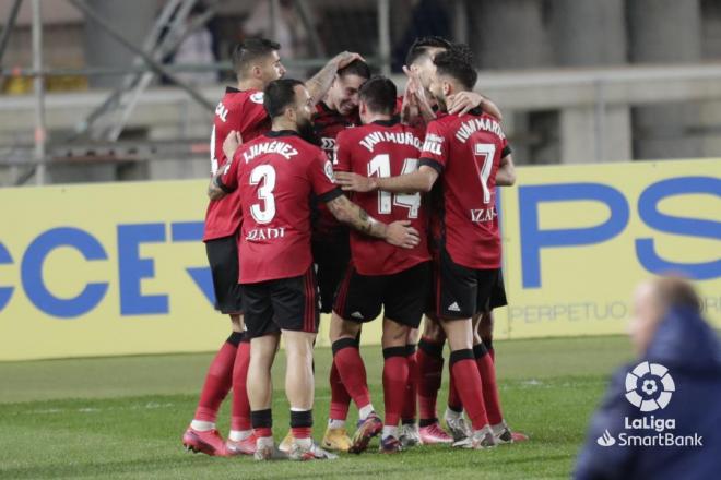 Celebración del Mirandés en Las Palmas (Foto: LaLiga SmartBank).