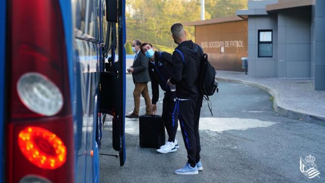 Jokin Aperribay, antes de coger el autobús en Zubieta que trasladaba al equipo al aeropuerto (Foto