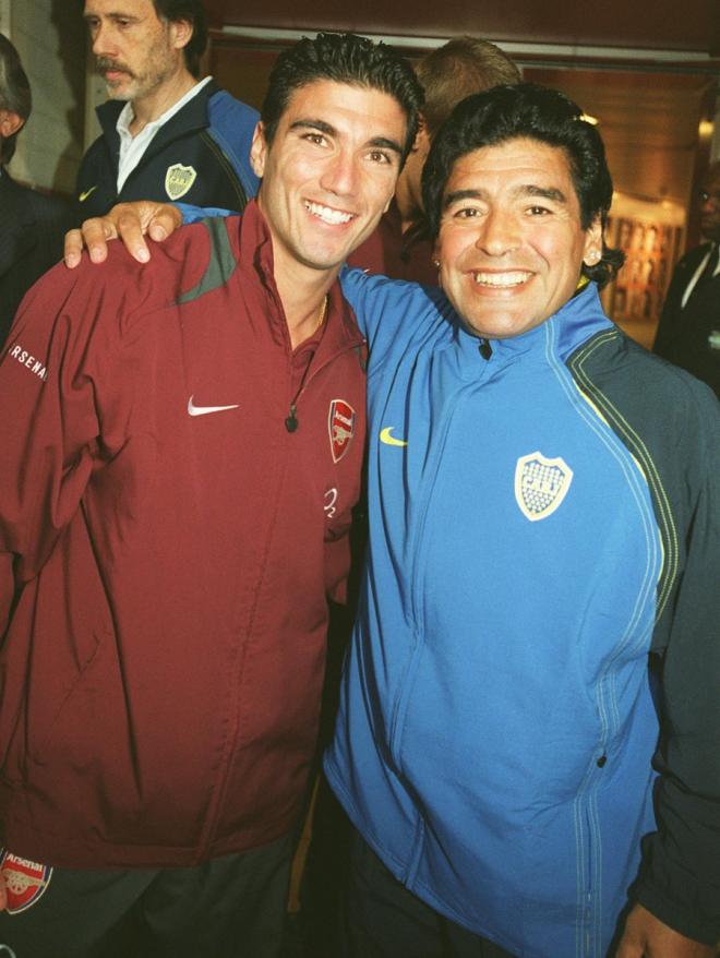 José Antonio Reyes y Diego Armando Maradona.