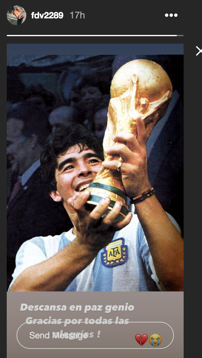 Despedida de Mudo Vázquez de Maradona.
