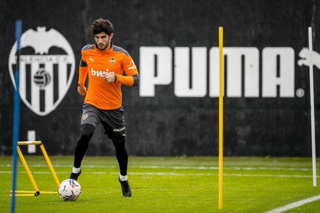 Además de Maxi Gómez, Guedes formará en ataque (Foto: Valencia CF)