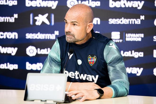 Paco López habló sobre las escuetas vacaciones que tendrá el equipo (Foto: Levante UD).