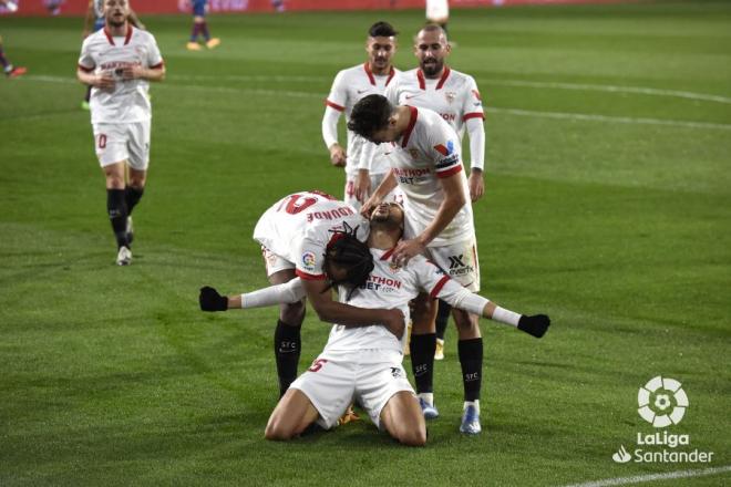 Gol de En-Nesyri que aúpa al Sevilla a la zona noble de la clasificación (Foto: LaLiga).