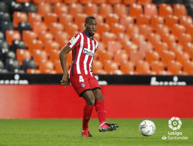 Kondogbia, durante el Valencia-Atleti (Foto: LaLiga).