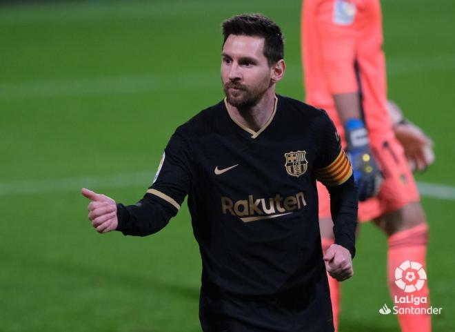 Messi, pidiendo un balón (Foto: LaLiga).