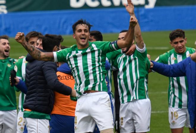 Luis Martínez celebra un triunfo (Foto: Kiko Hurtado).