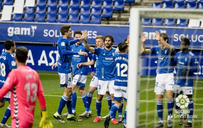 Celebración del primer gol de Blanco Leschuk en el Oviedo-Tenerife (Foto: LaLiga).