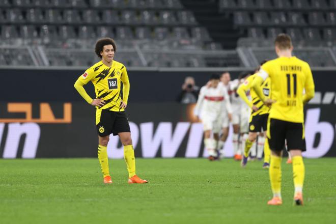 Los jugadores del Borussia Dortmund muestran su decepción. (FOTO: EFE).