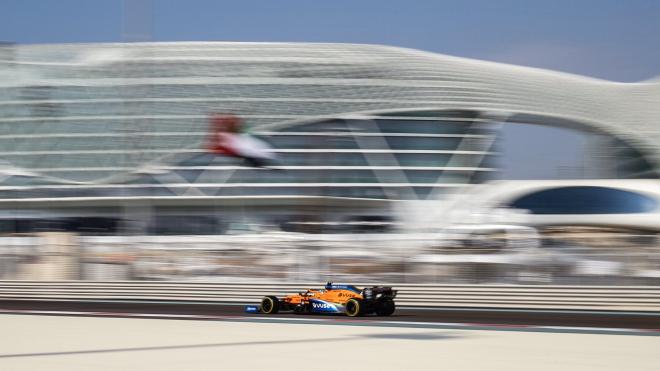 Carlos Sainz, durante la calificación del Gran Premio de Abu Dabi (Foto: McLaren)