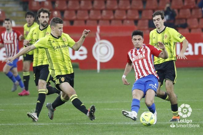 Manu García, durante el Sporting-Real Zaragoza (Foto: LaLiga)