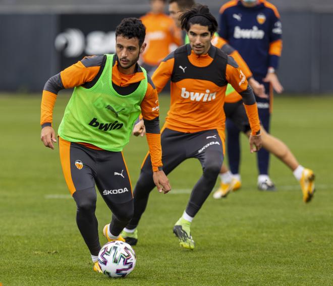 Esquerdo se entrena (Foto: Valencia CF)
