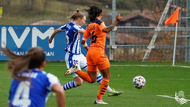 Punto de orgullo del Valencia Femenino en Zubieta (2-2)