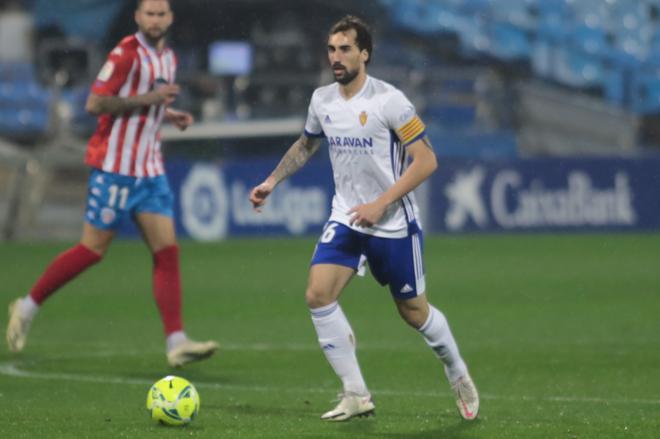 Eguaras, durante el Real Zaragoza-Lugo (Foto: Dani Marzo).