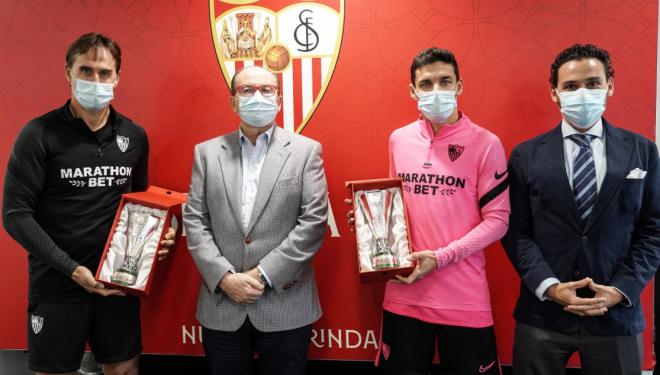 Lopetegui, Castro, Navas y de Del Nido Carrasco (foto: Sevilla FC).