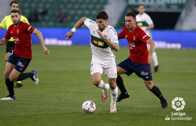 Lance del partido entre Elche y Osasuna (Foto: LaLiga).