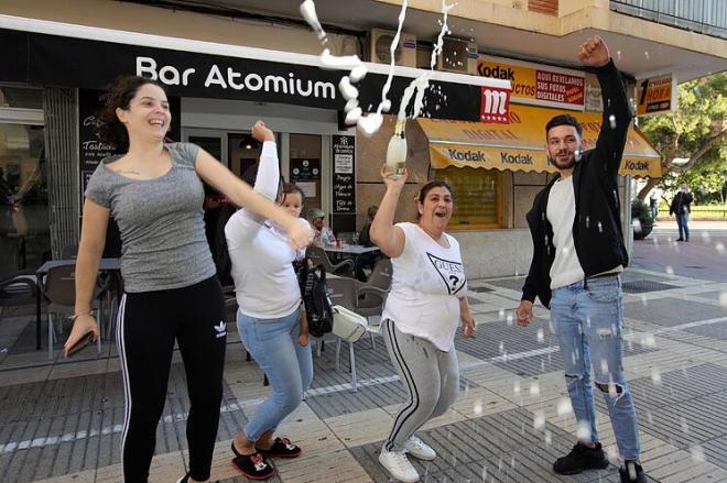 El 6.095, segundo premio, deja 111,15 millones en la Comunitat Valenciana (Foto: EFE)